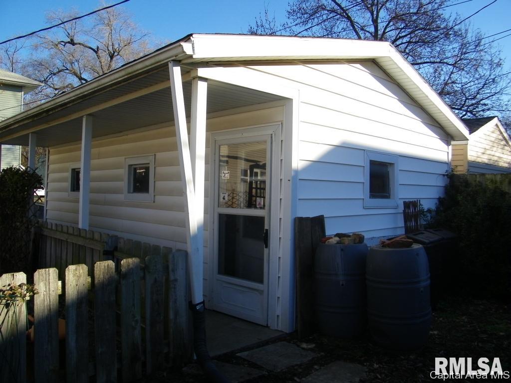 1703 South 1st Street Springfield, IL 62704 - Photo 11 of 28