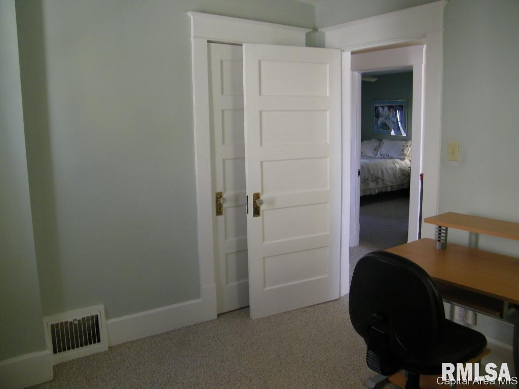 1703 South 1st Street Springfield, IL 62704 - Photo 15 of 28