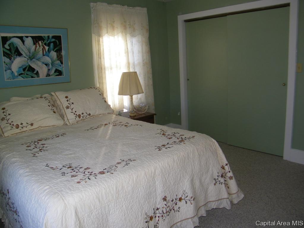 1703 South 1st Street Springfield, IL 62704 - Photo 4 of 28