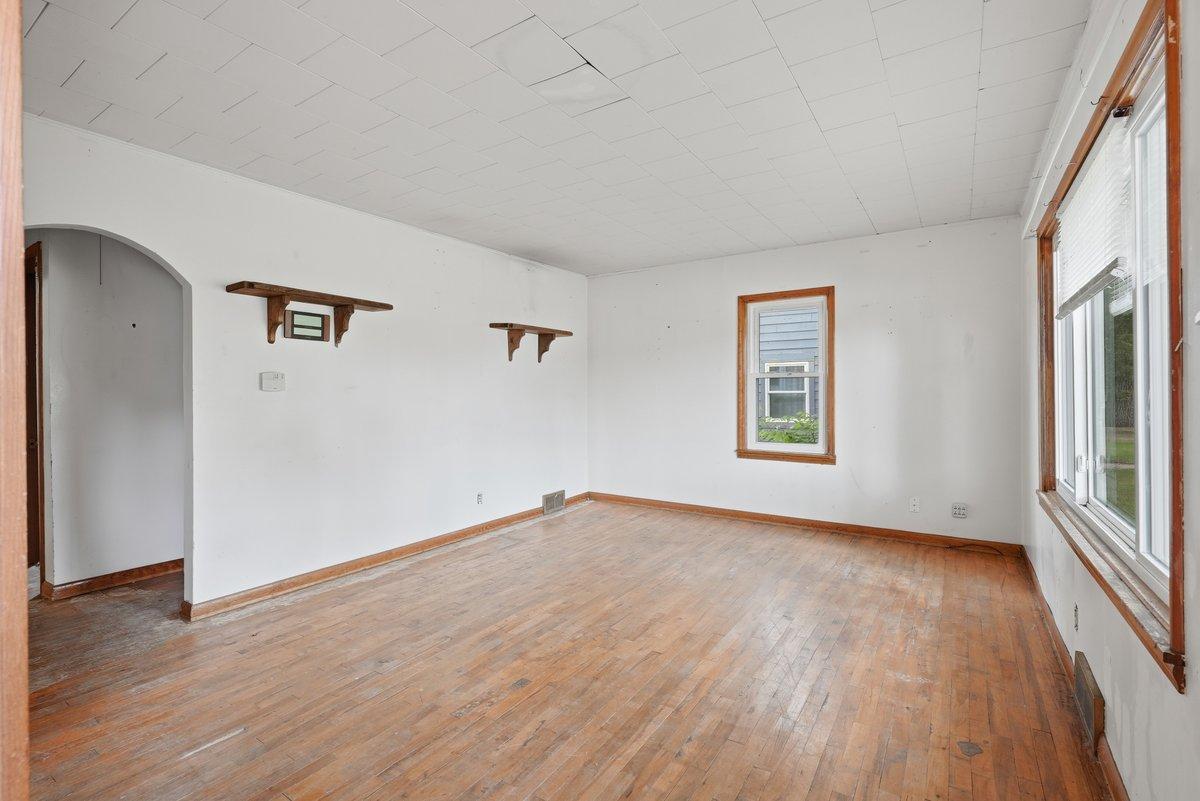 921 South Main Street River Falls, WI 54022 - Photo 4 of 18