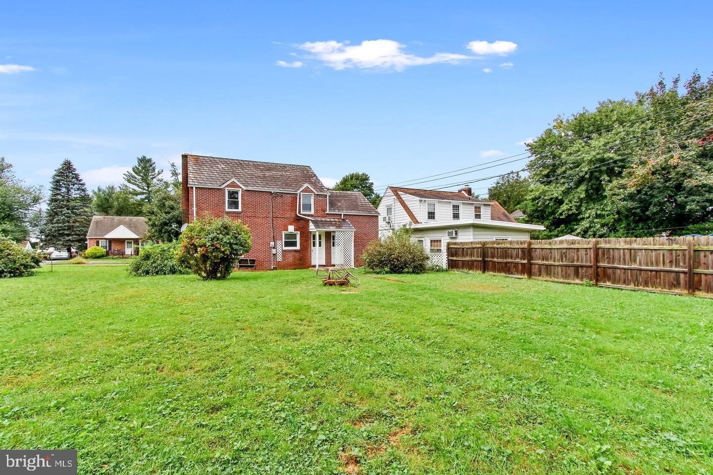 115 Wynwood Road York, PA 17402 - Photo 17 of 17 Gallery Image 17