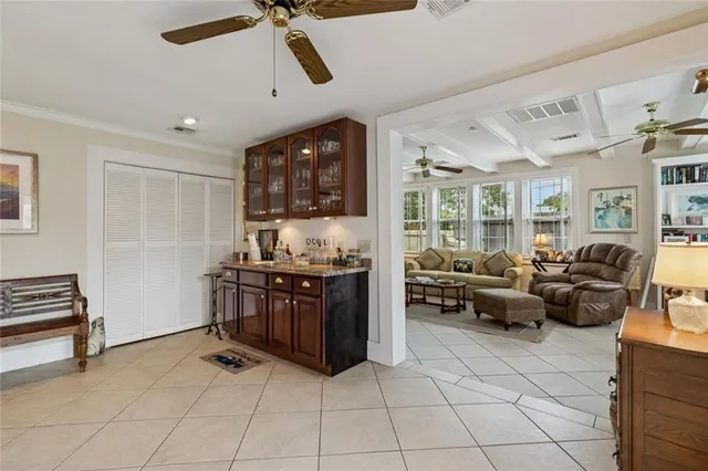 $1,465,000 | 107 East Oakridge Park, Metairie, LA 70005