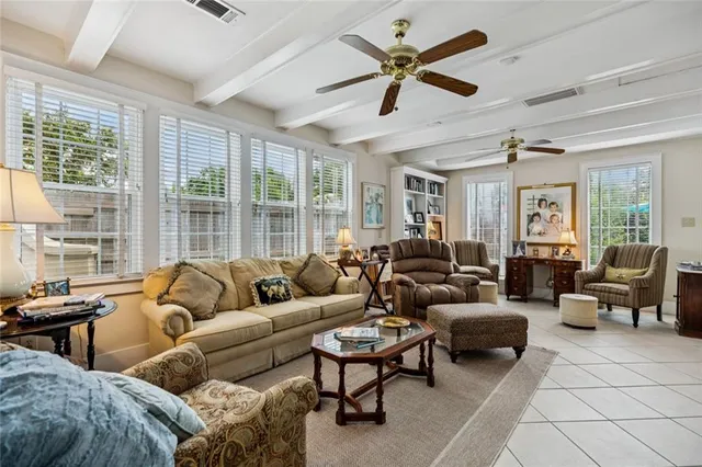$1,465,000 | 107 East Oakridge Park, Metairie, LA 70005