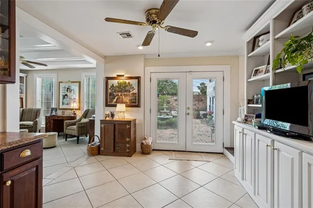 $1,465,000 | 107 East Oakridge Park, Metairie, LA 70005