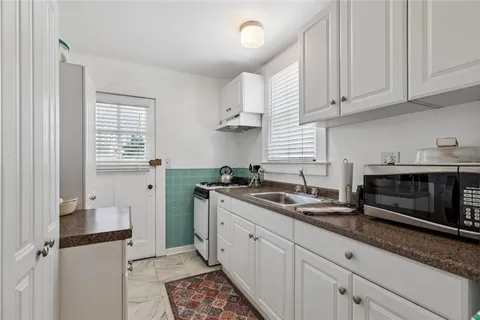 $1,465,000 | 107 East Oakridge Park, Metairie, LA 70005