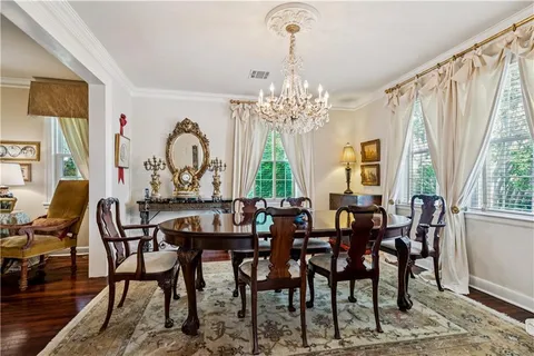 $1,465,000 | 107 East Oakridge Park, Metairie, LA 70005