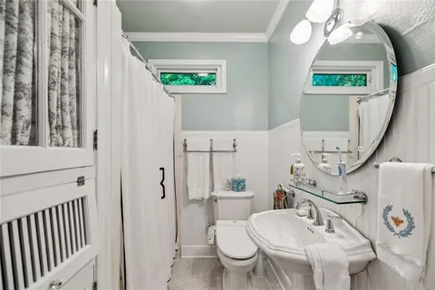 $1,465,000 | 107 East Oakridge Park, Metairie, LA 70005