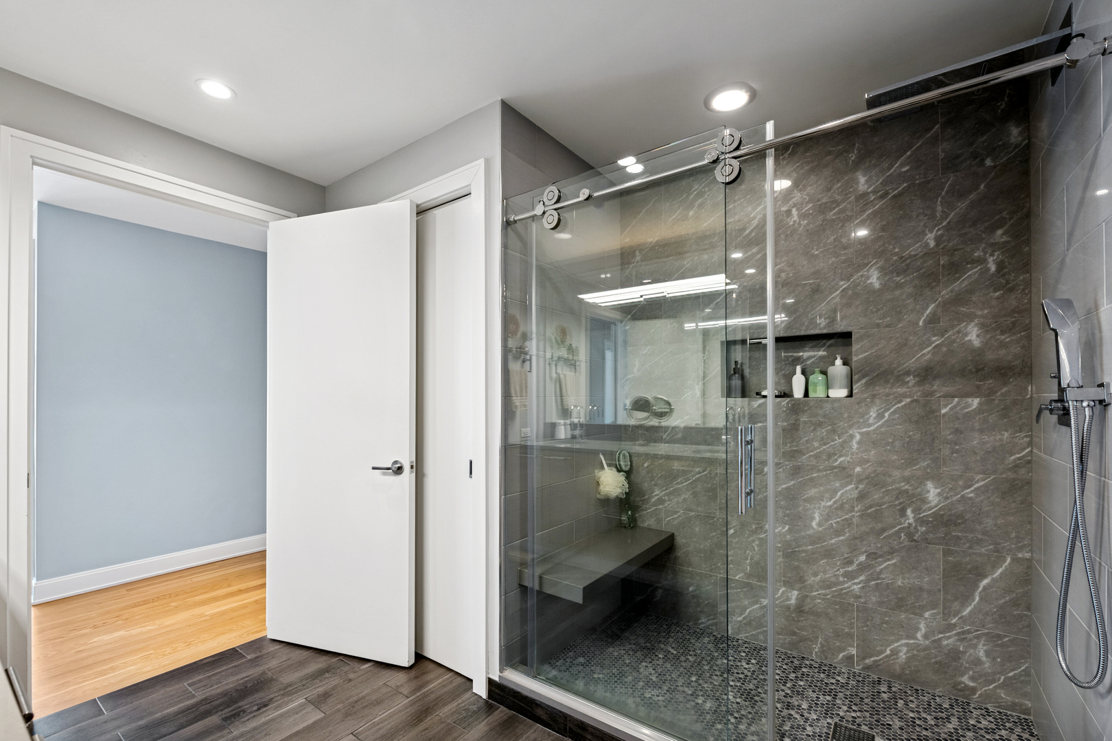 340 East Randolph Street, Unit 1102 Chicago, IL 60601 - Photo 13 of 39