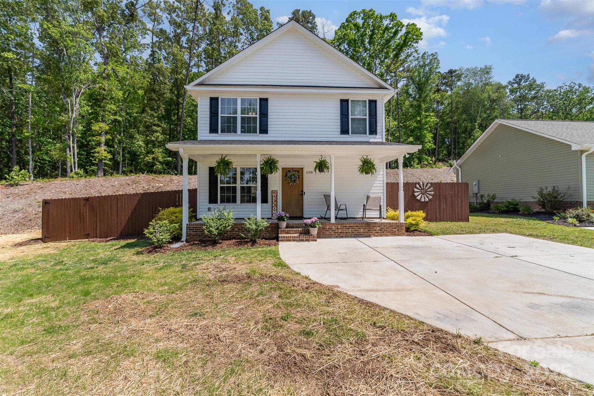 658 Morgan Road Albemarle, NC 28001 - Photo 4 of 28 Gallery Image 4