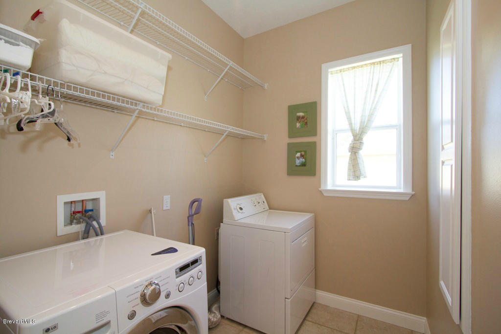 1365 Dalbora Road Merritt Island, FL 32953 - Photo 25 of 35 Laundry Room