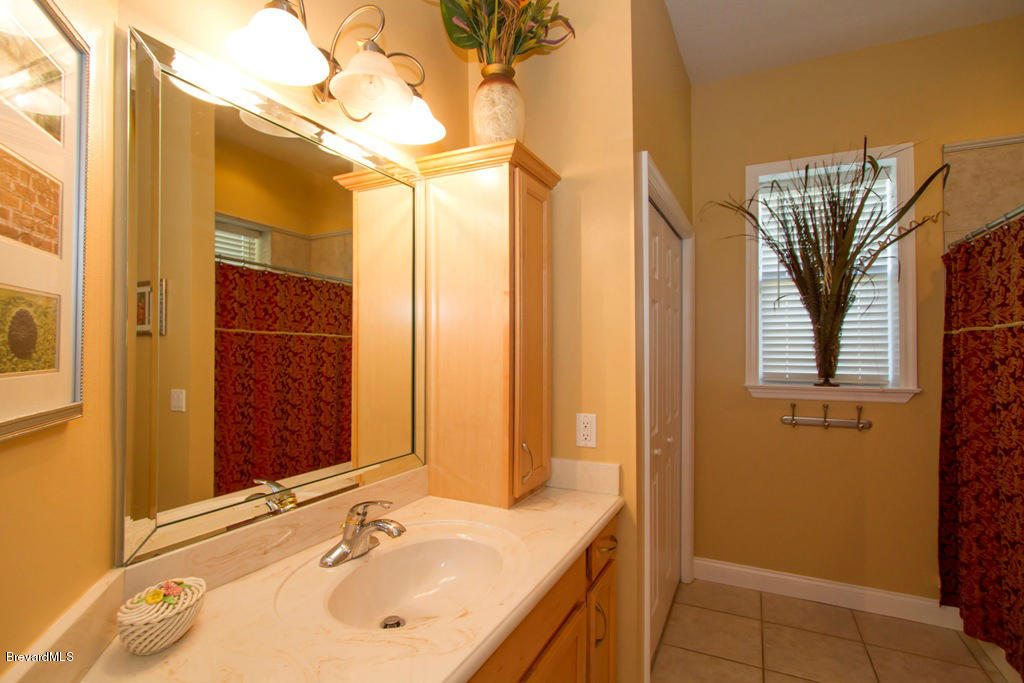 1365 Dalbora Road Merritt Island, FL 32953 - Photo 26 of 35 1365_d_albora_rd_MLS_HID950085_ROOMbathr