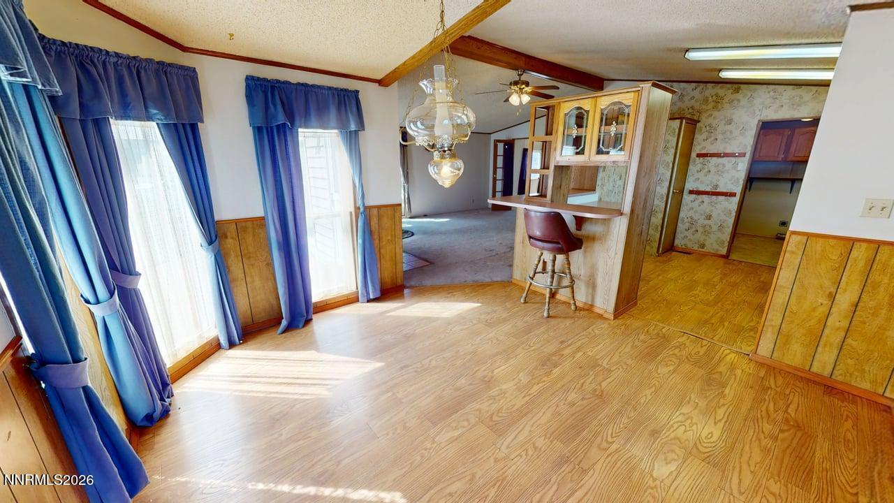310 Bastian Road Battle Mountain, NV 89820 - Photo 15 of 32 Dining Room