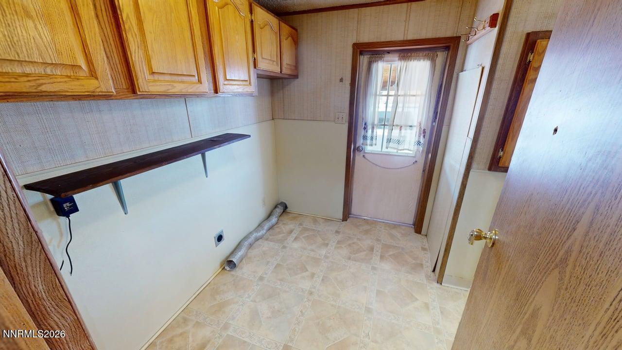 310 Bastian Road Battle Mountain, NV 89820 - Photo 20 of 32 Laundry Room