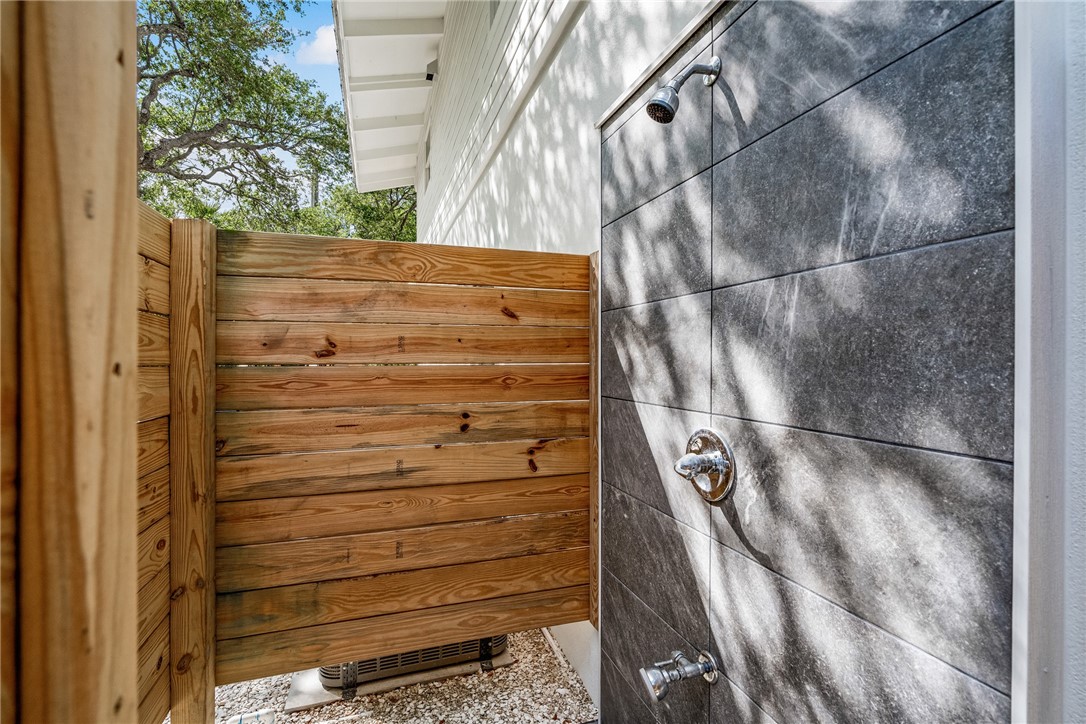 1881 Pebble Path Vero Beach, FL 32963 - Photo 31 of 34 a view of walk in closet