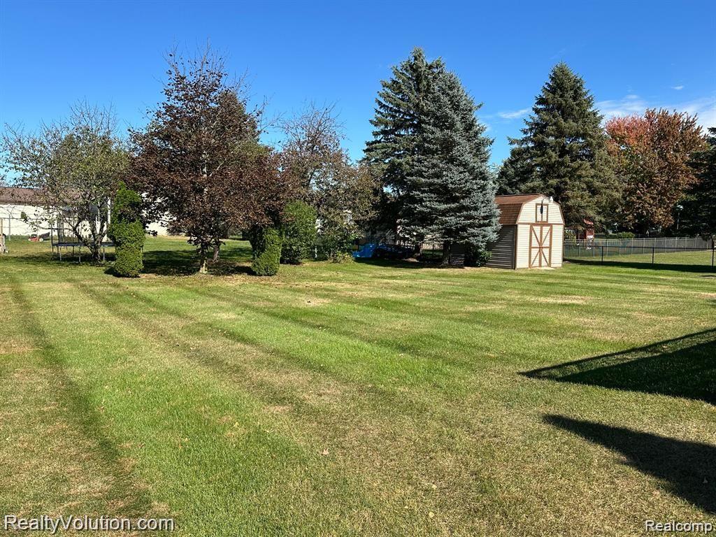 1417 Old Mill Road Lapeer, MI 48446 - Photo 9 of 46