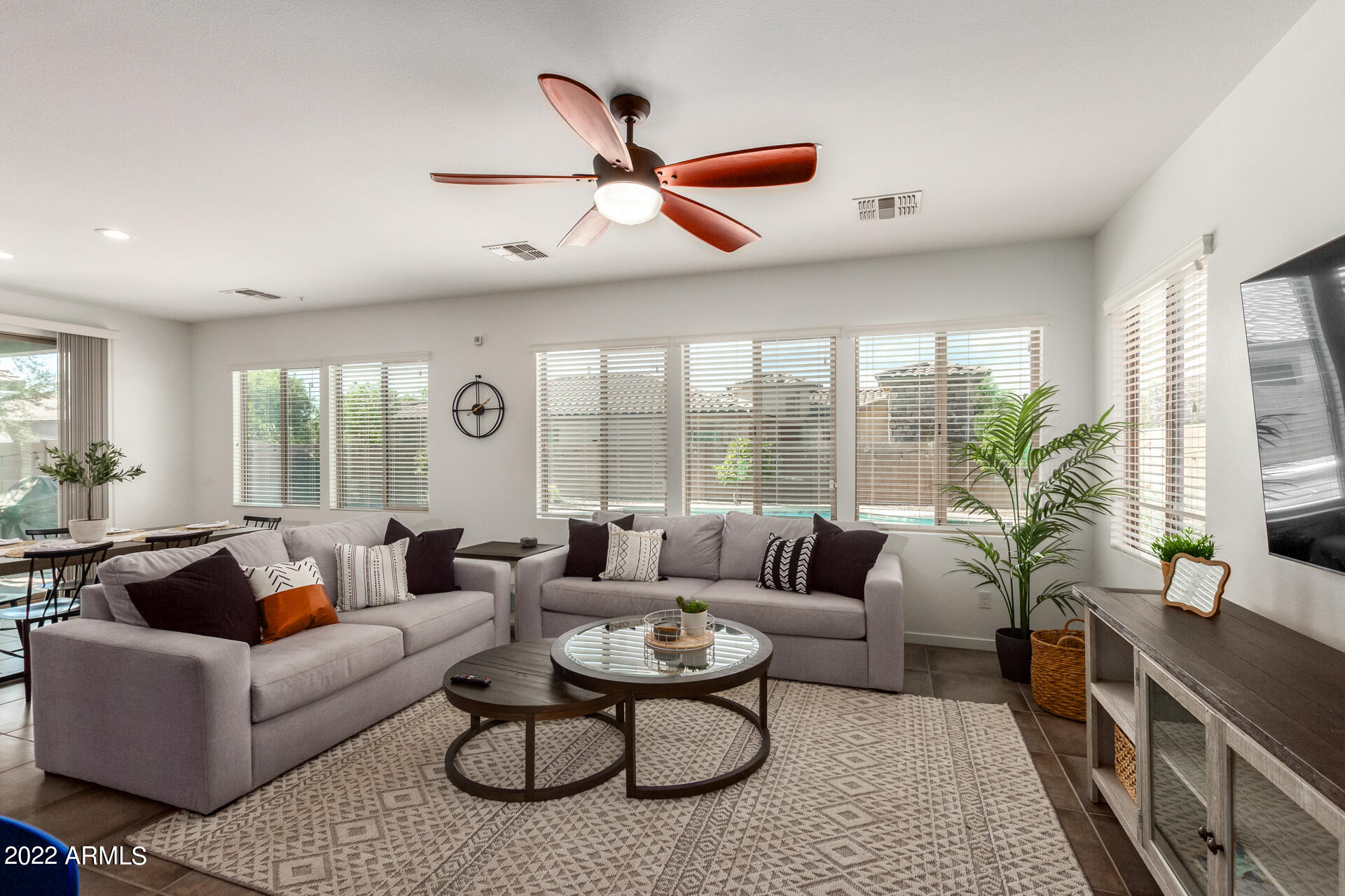 3560 East Merlot Street Gilbert, AZ 85298 - Photo 7 of 36 07-Merlot