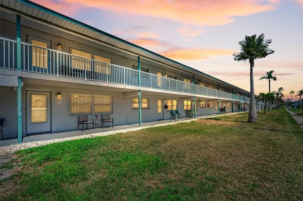 $1,450 | 5257 81st Lane North, Unit 2, St. Petersburg, FL 33709