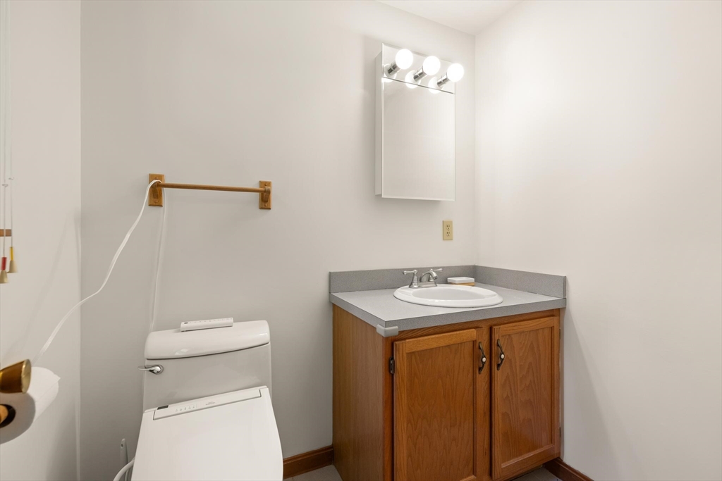 58 Roosevelt Road Wilmington, MA 01887 - Photo 30 of 39 Gallery Image 30
