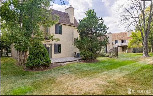 $3,100 | 31 Gate House Lane, Edison, NJ 08820