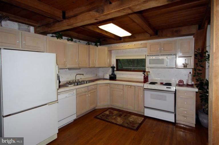 8208 Meehling Road Pasadena, MD 21122 - Photo 13 of 30 Kitchen