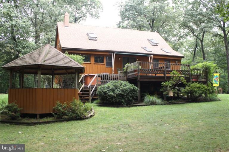8208 Meehling Road Pasadena, MD 21122 - Photo 9 of 30 Exterior (Rear)