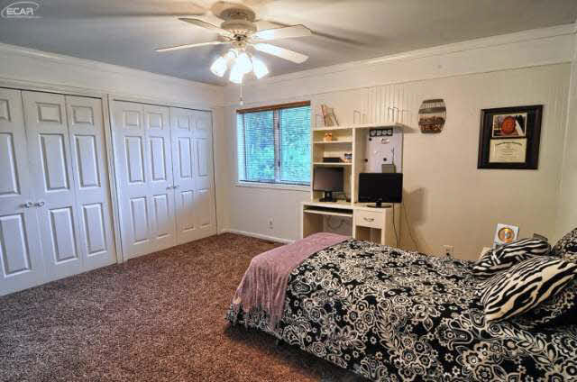 7321 Bennett Lake Road Fenton, MI 48430 - Photo 12 of 52 21208469-11.JPG