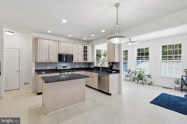 $995,000 | 8431 Ambrose Court, Springfield, VA 22153