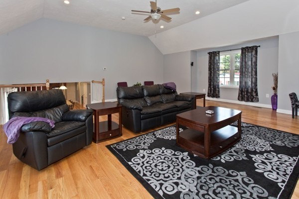 33 Donald Road Billerica, MA 01821 - Photo 12 of 26 Gallery Image 12