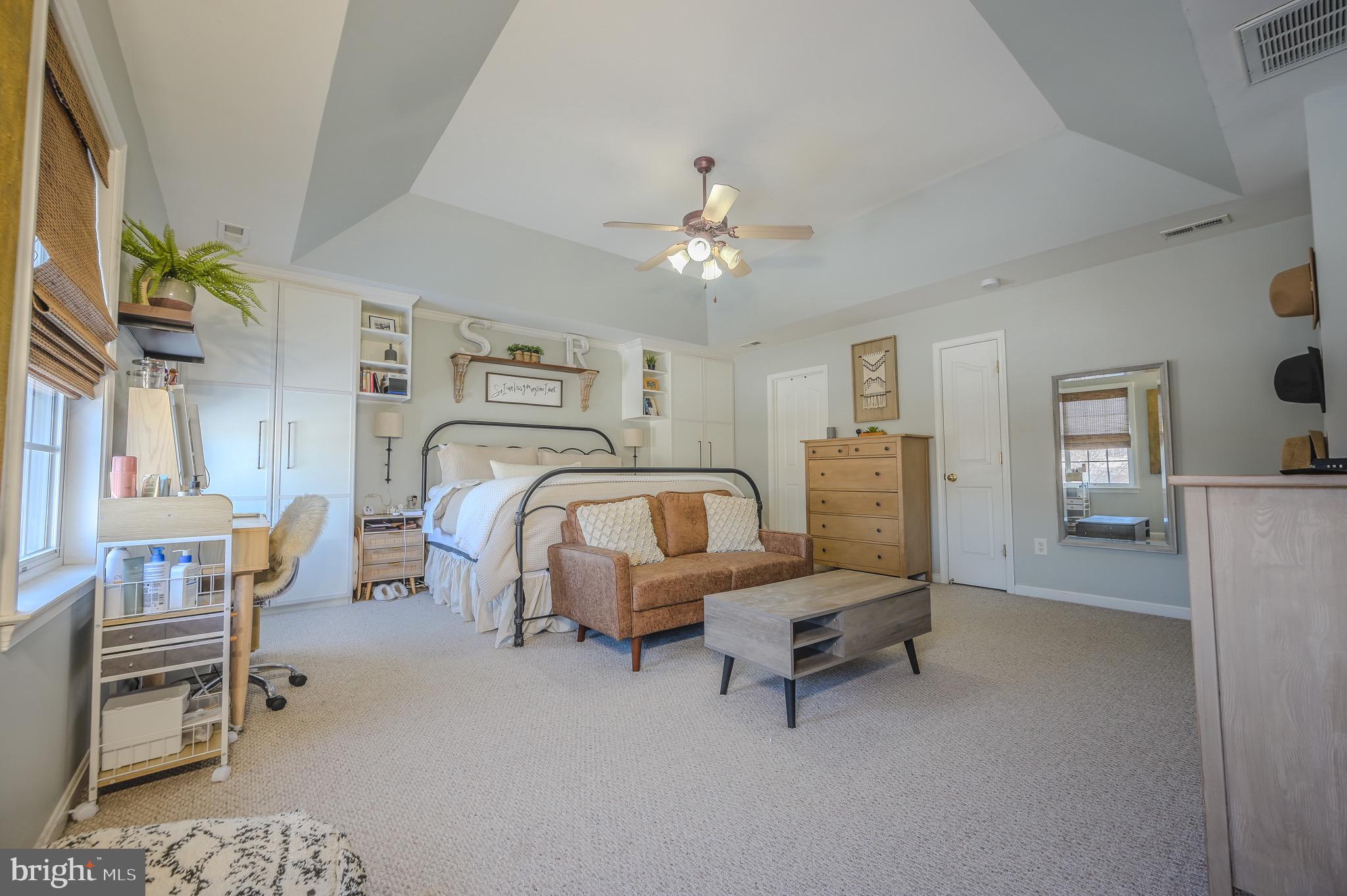 5932 Sunlight Mountain Road Spotsylvania, VA 22553 - Photo 24 of 42 Owner's suite with fan