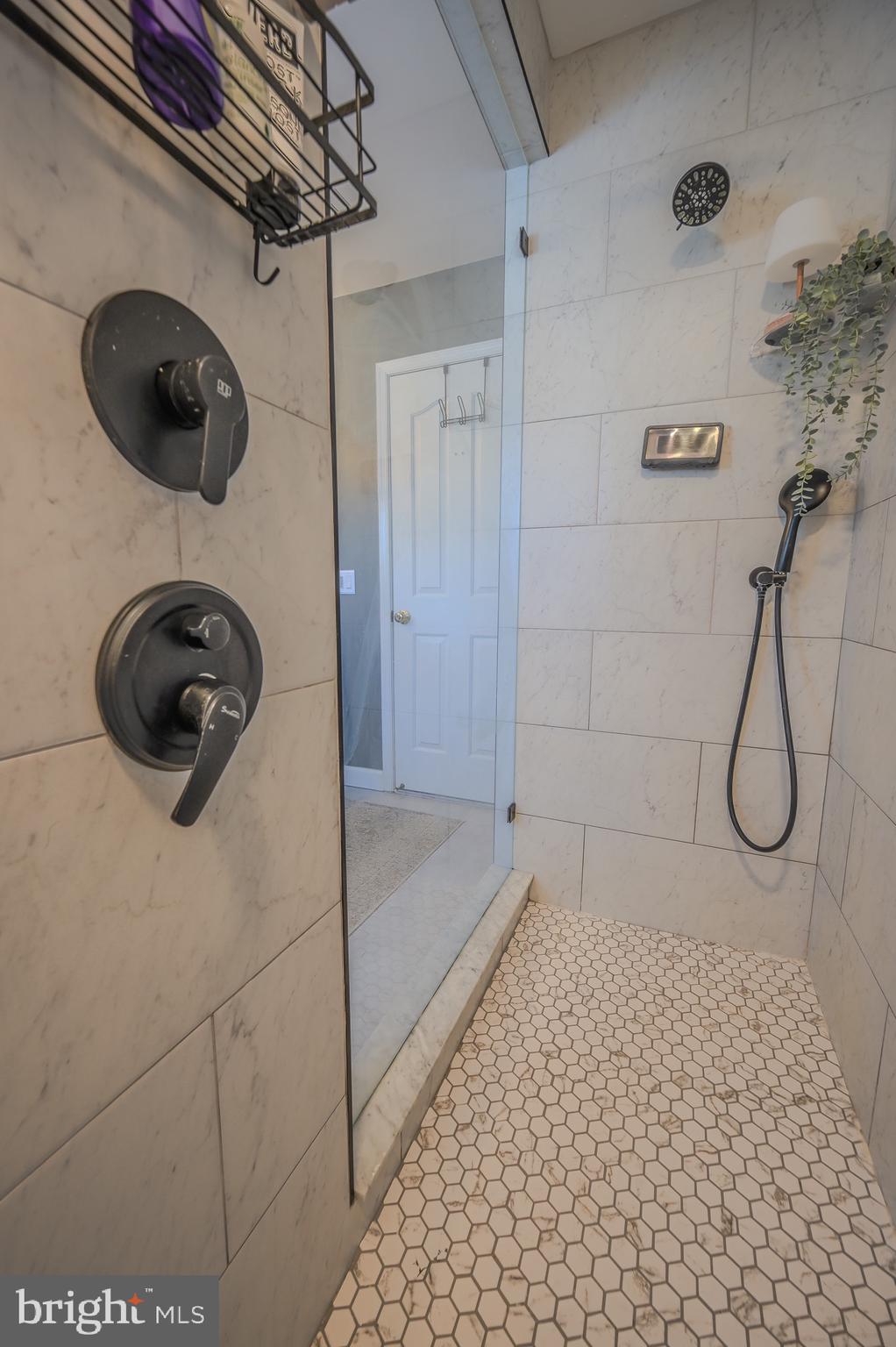 5932 Sunlight Mountain Road Spotsylvania, VA 22553 - Photo 30 of 42 Walk in shower