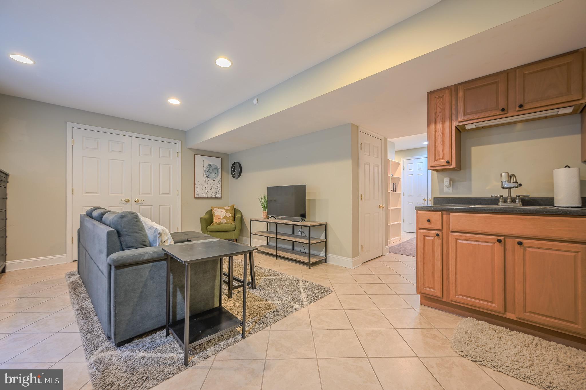 5932 Sunlight Mountain Road Spotsylvania, VA 22553 - Photo 40 of 42 Basement kitchenette