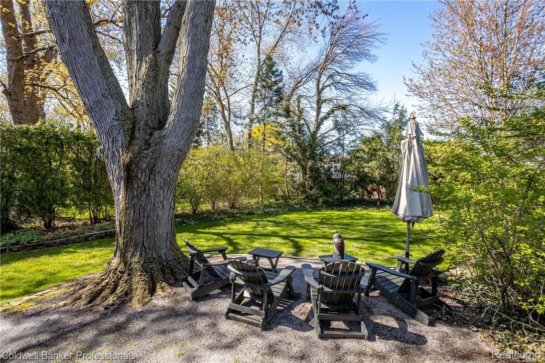 947 Washington Road Grosse Pointe, MI 48230 - Photo 7 of 36 947 Washington L003.jpg