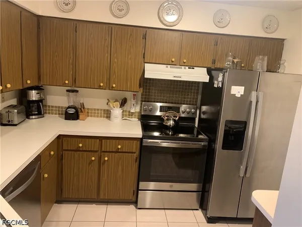 $2,300 | 7400 College Parkway, Unit 62D, Fort Myers, FL 33907
