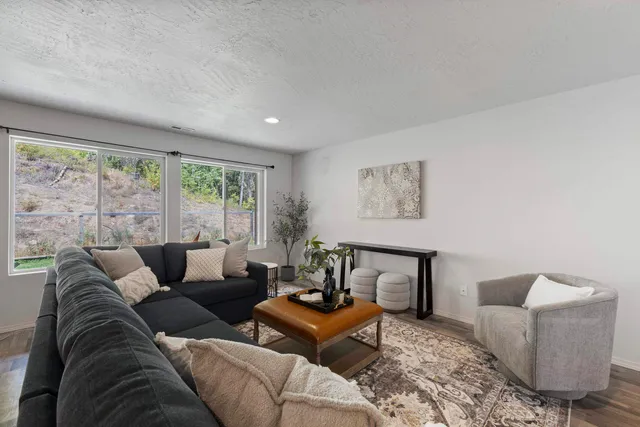 $1,080,000 | 11897 West Hidden Valley Road, Rathdrum, ID 83858