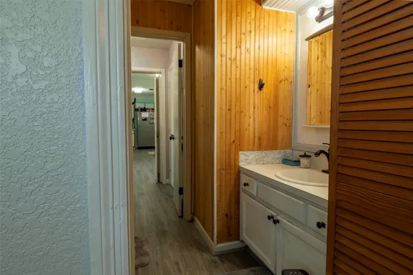 $215,000 | 2319 Goldenrod Street, Highlands, TX 77562