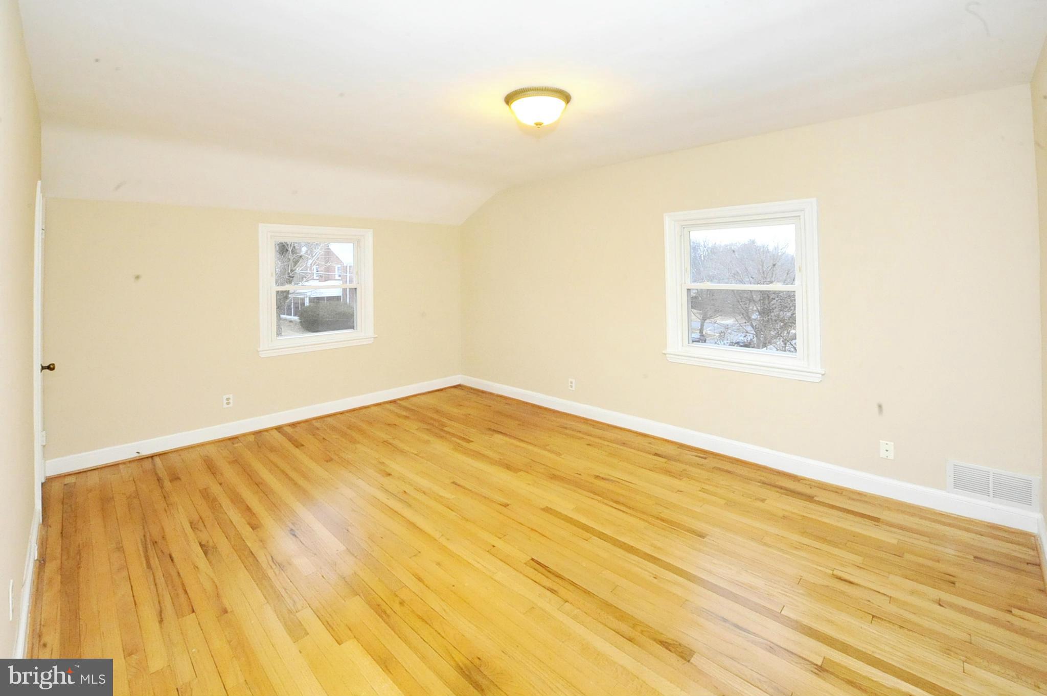 9013 Walden Road Silver Spring, MD 20901 - Photo 11 of 12 Bedroom (Master)