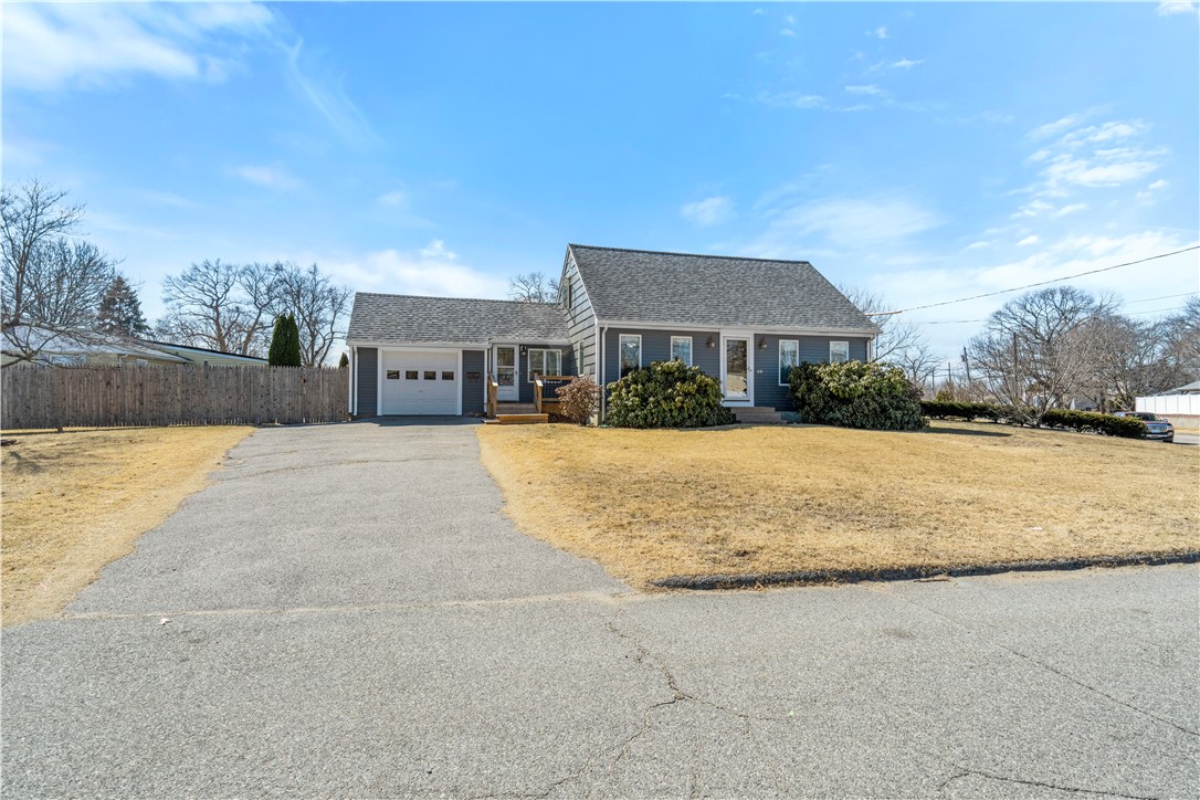 69 Julian Road Warwick, RI 02889 - Photo 1 of 26