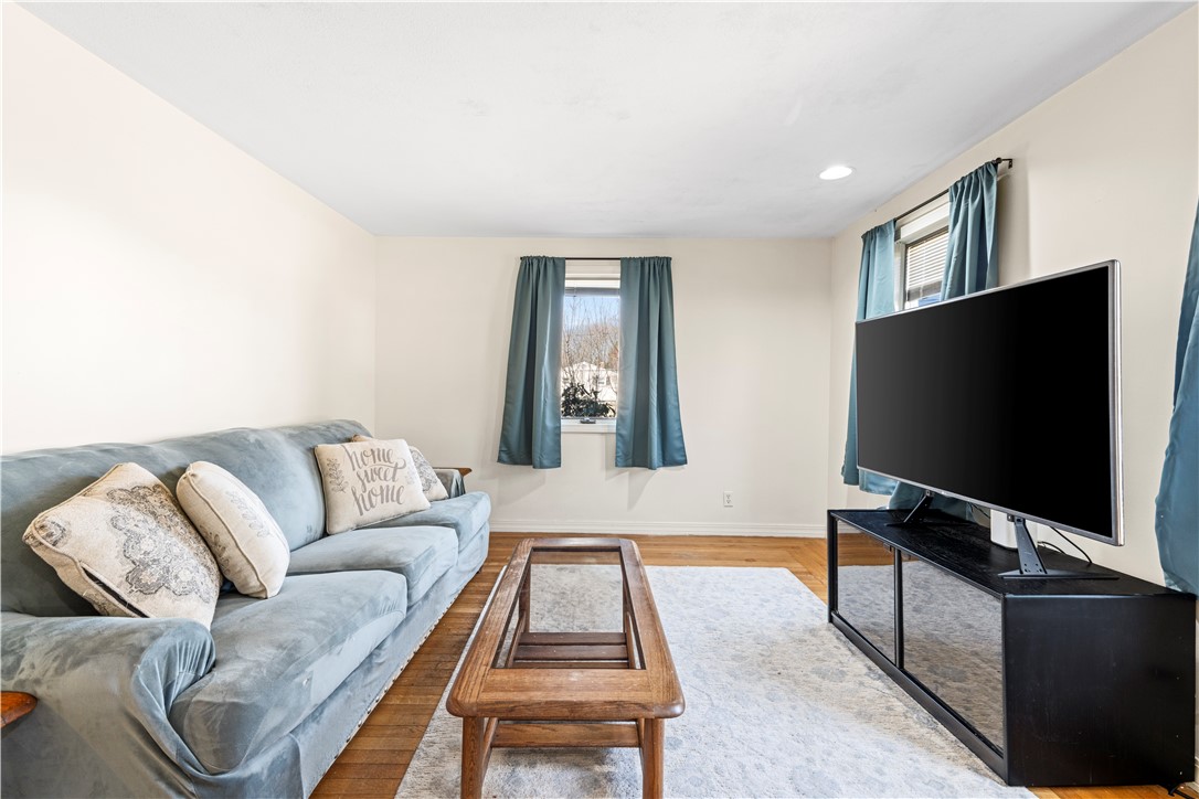 69 Julian Road Warwick, RI 02889 - Photo 14 of 26
