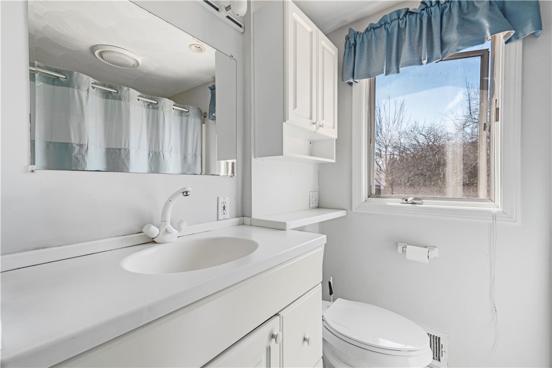 69 Julian Road Warwick, RI 02889 - Photo 17 of 26