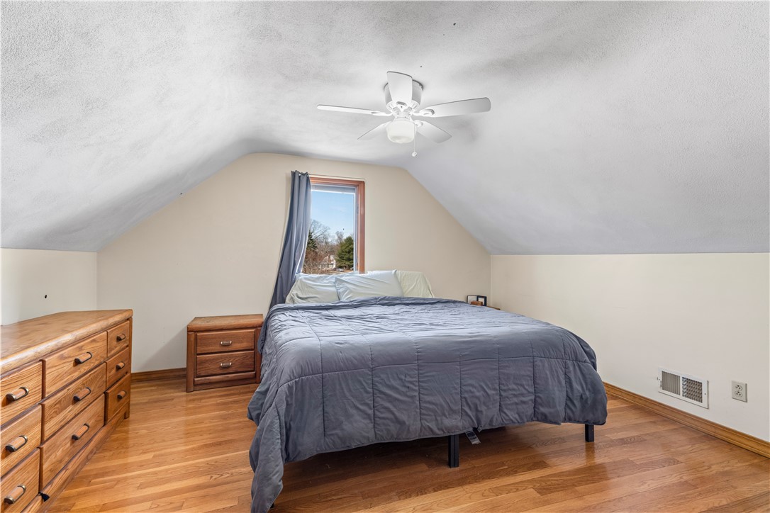 69 Julian Road Warwick, RI 02889 - Photo 18 of 26