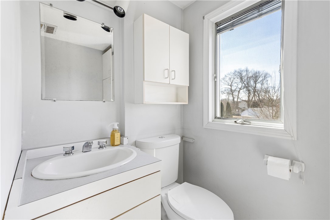 69 Julian Road Warwick, RI 02889 - Photo 21 of 26