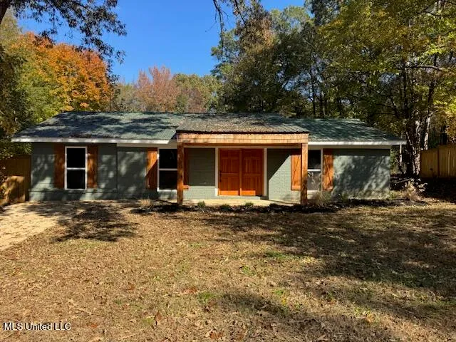 $189,900 | 616 Briarwood Drive, New Albany, MS 38652
