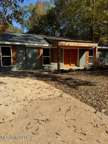 $189,900 | 616 Briarwood Drive, New Albany, MS 38652
