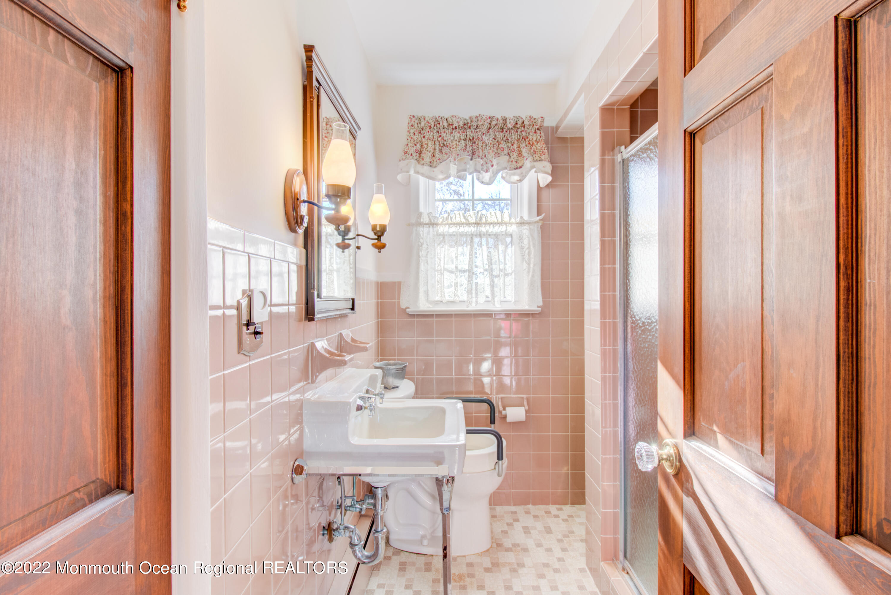 119 Jonathan Holmes Road Cream Ridge, NJ 08514 - Photo 11 of 30 photo-11