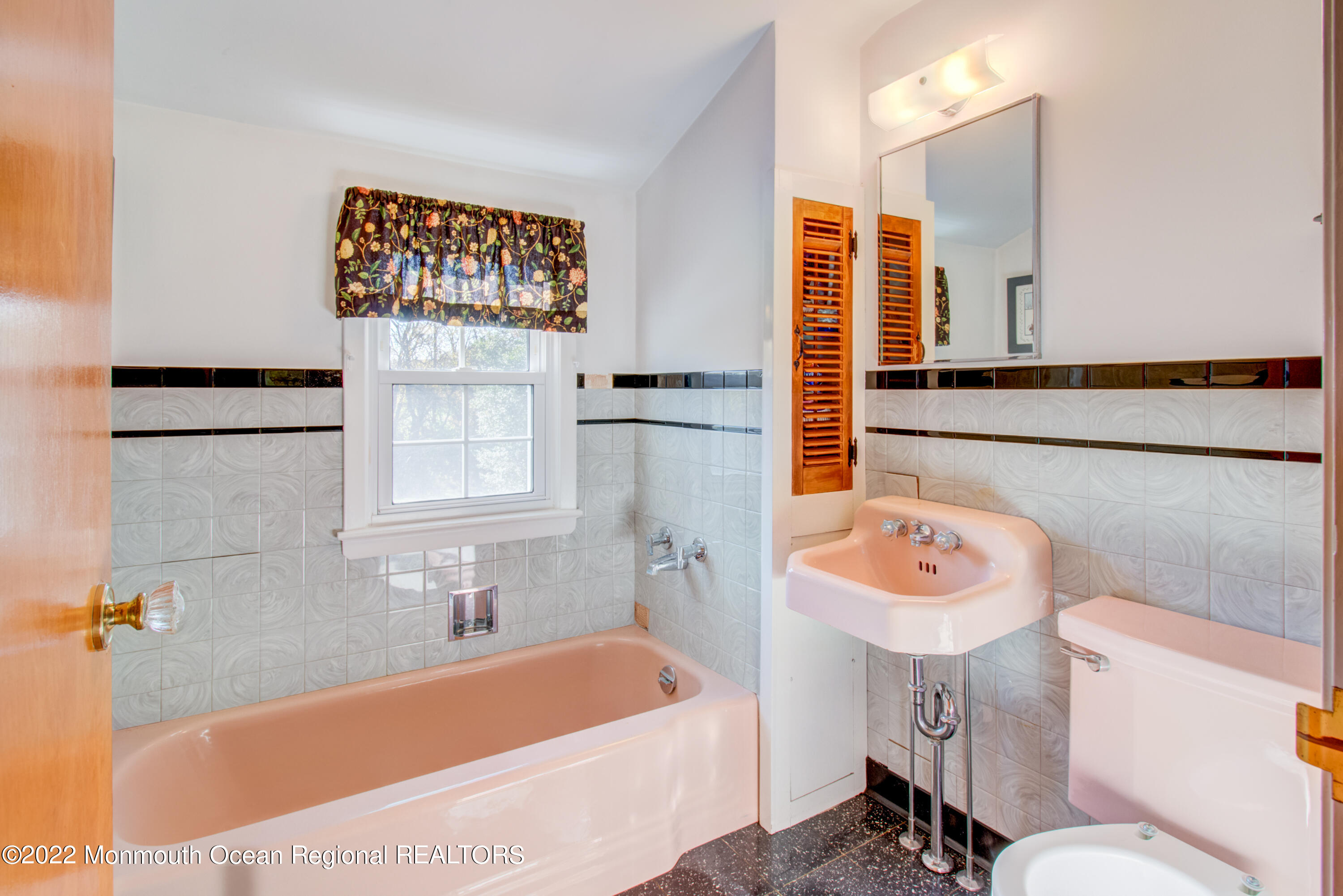 119 Jonathan Holmes Road Cream Ridge, NJ 08514 - Photo 19 of 30 photo-6