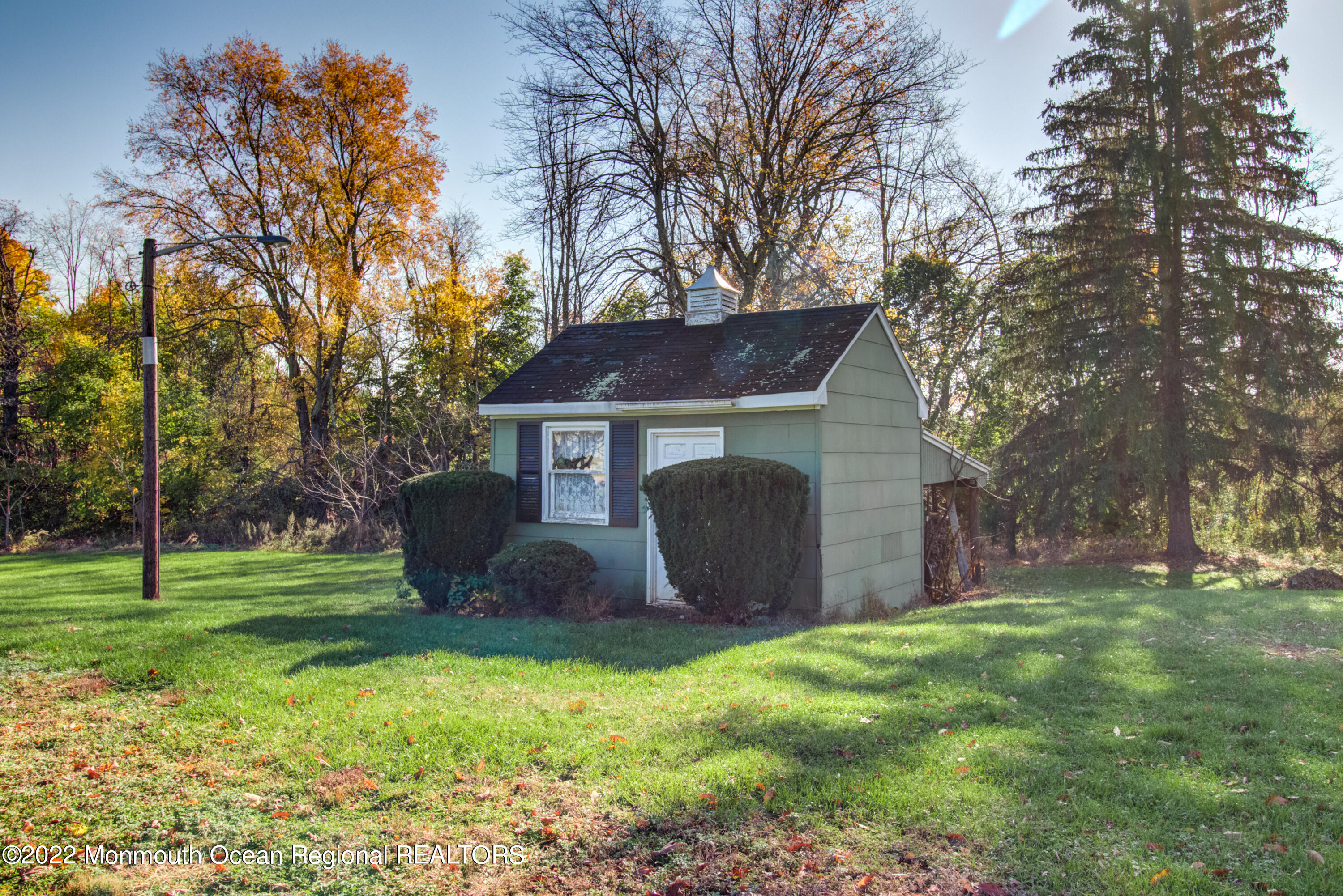 119 Jonathan Holmes Road Cream Ridge, NJ 08514 - Photo 29 of 30 photo-25