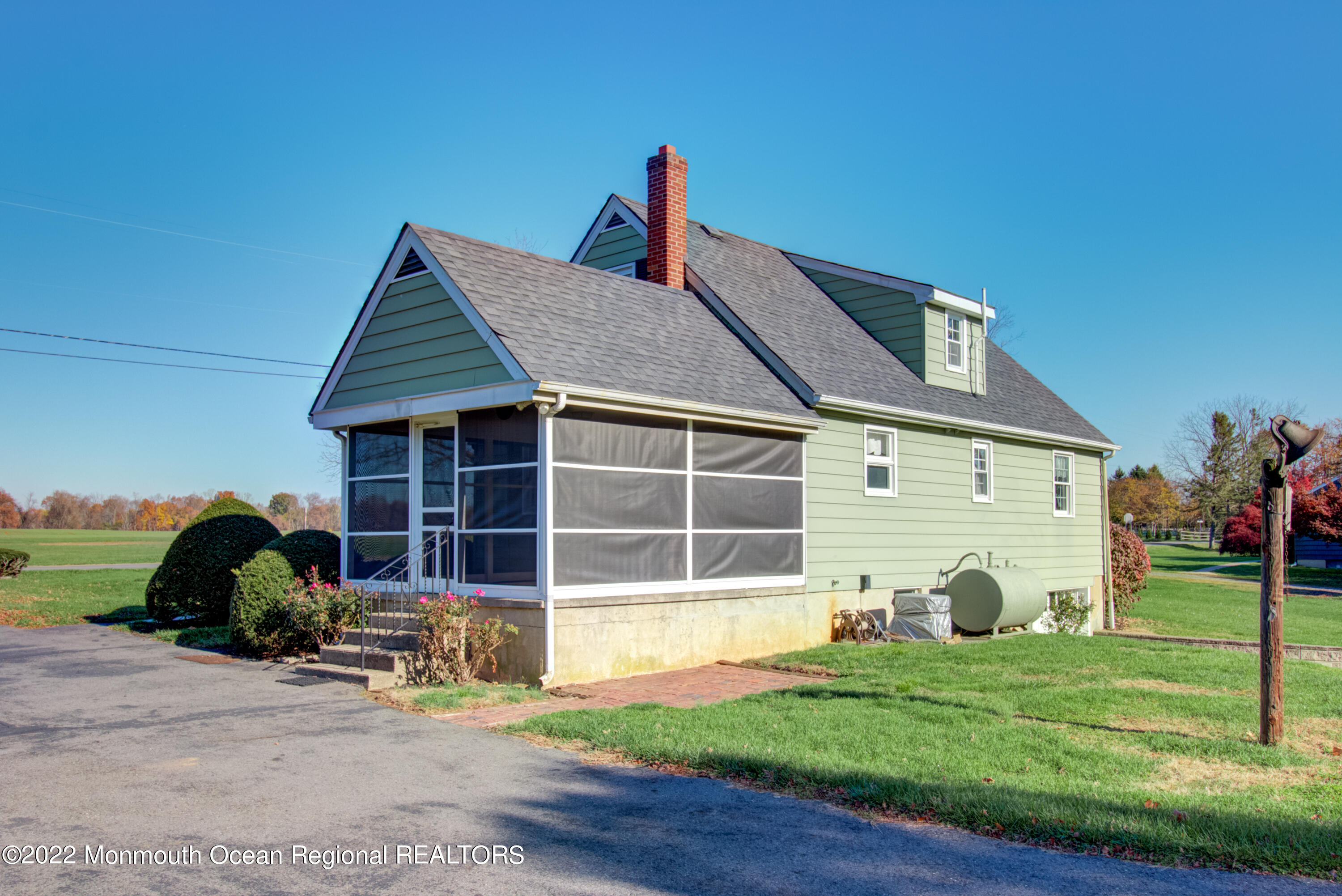 119 Jonathan Holmes Road Cream Ridge, NJ 08514 - Photo 3 of 30 photo-24