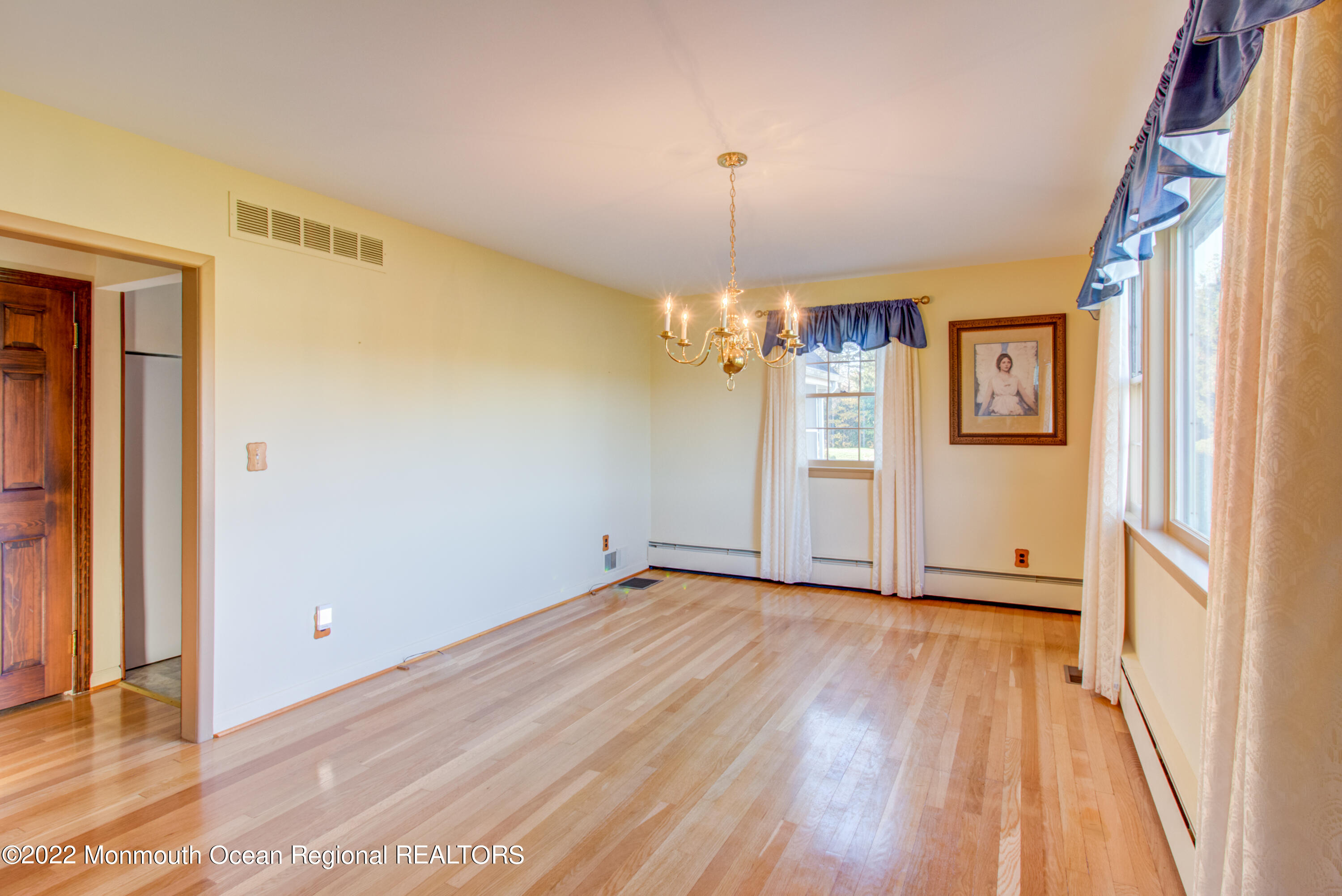 119 Jonathan Holmes Road Cream Ridge, NJ 08514 - Photo 9 of 30 photo-13