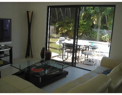 8699 Vía Giula Boca Raton, FL 33496 - Photo 4 of 12 Additional Photo