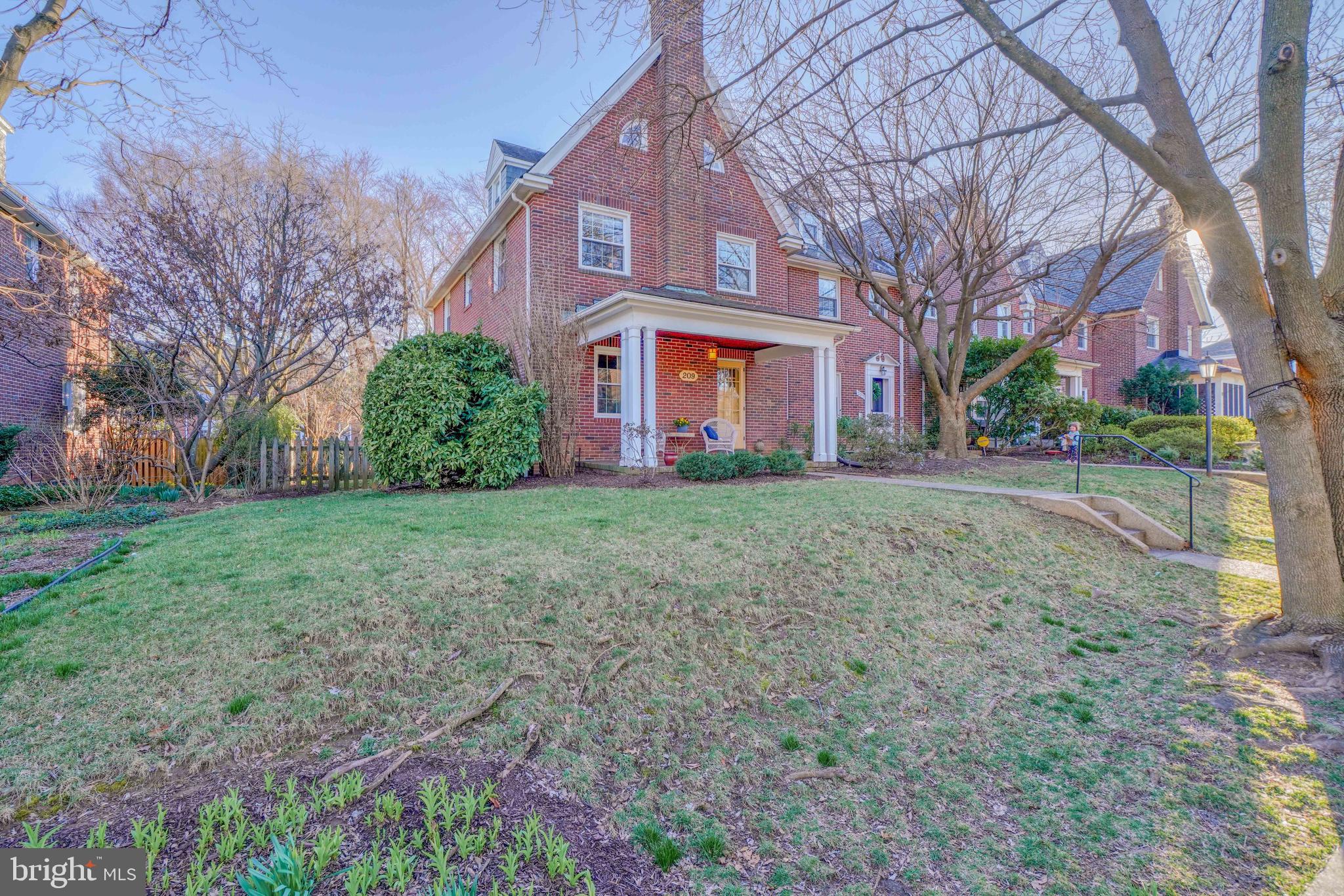 209 Hopkins Road Baltimore, MD 21212 - Photo 2 of 78 5BD End of Group in Historic Rodgers Forge